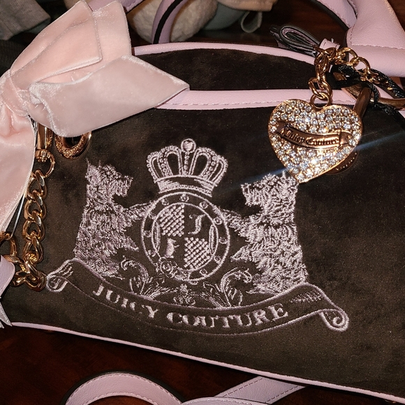 Juicy Couture Bag 💗 - Picture 3 of 5